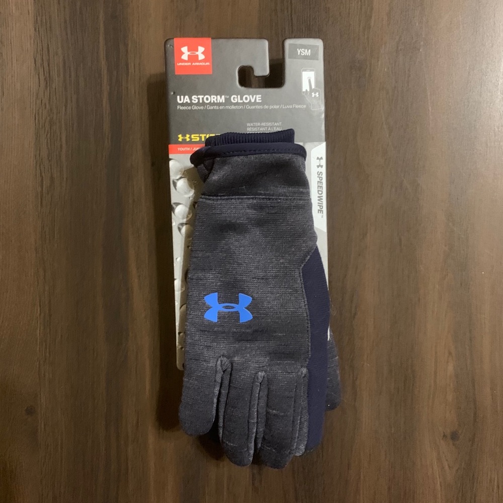 Under Armour Gloves